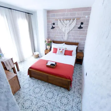 Qzen House Cunda Privat bolig *