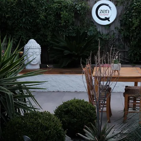 Q-zen House Δωμάτια σε οικογενειακή κατοικία